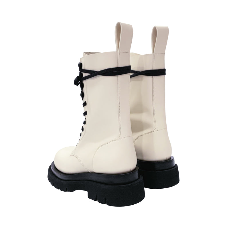 Bottega Veneta Lace-Up Lug Boots | Designer code: 716222VBS50 | Luxury Fashion Eshop | Mia-Maia.com