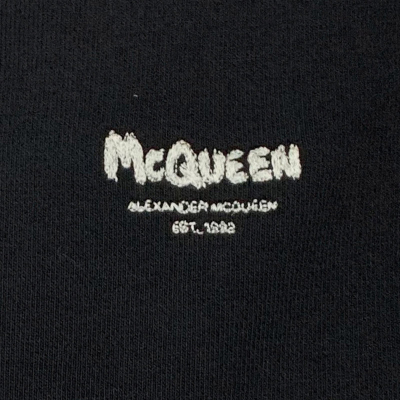 Alexander McQueen Embroidered Graffiti Logo Shorts | Designer code: 705001QTX45 | Luxury Fashion Eshop | Miamaia.com