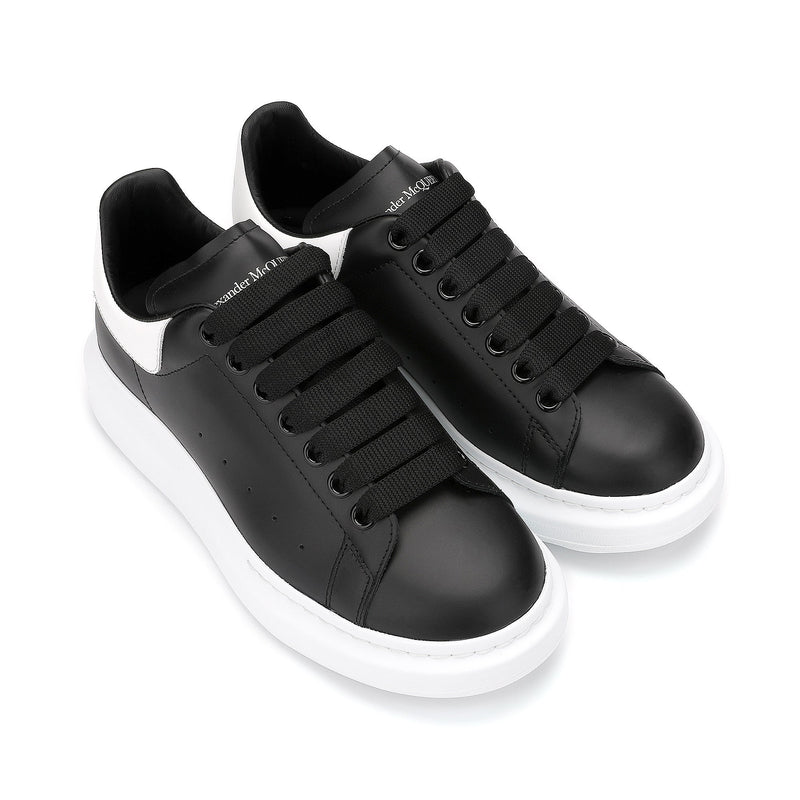 Alexander McQueen Oversized Sneakers | Designer code: 553680WHGP5 | Luxury Fashion Eshop | Miamaia.com