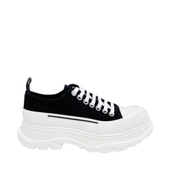 Alexander McQueen Tread Slick Low Top Sneakers | Designer code: 705660W4MV2 | Luxury Fashion Eshop | Miamaia.com