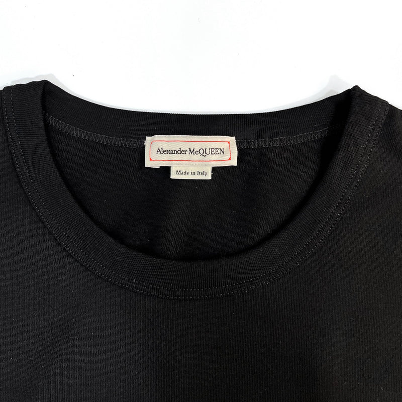 Alexander McQueen Crystal Skull Badge T-shirt | Designer code: 683163QSX03 | Luxury Fashion Eshop | Miamaia.com