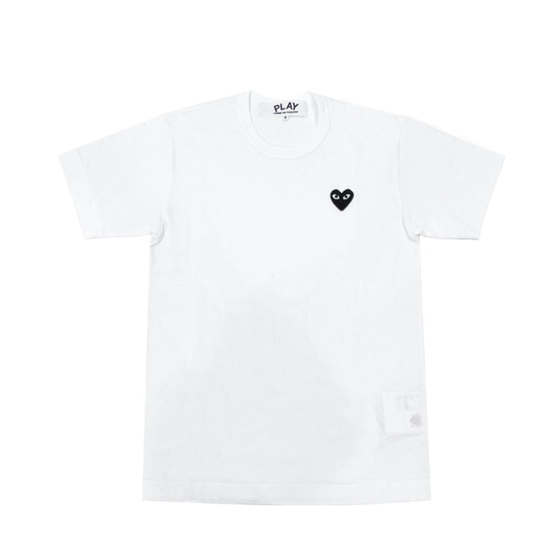 Comme Des Garcons Play Heart Patch T-shirt | Designer code: P1T064 | Luxury Fashion Eshop | Miamaia.com