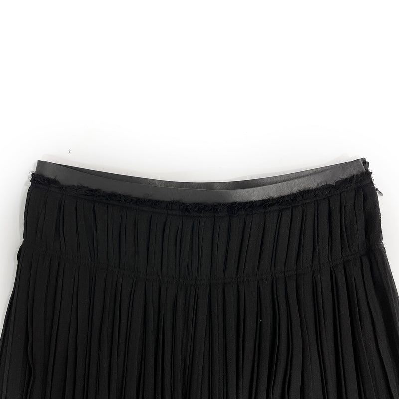 Chloe Pleated Skirt | Designer code: CHC21WJU16061 | Luxury Fashion Eshop | Miamaia.com