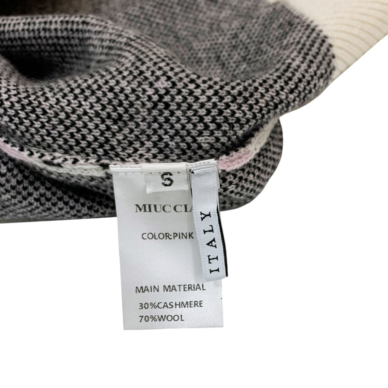 Miuccia Logo Intarsia Knitted Cardigan | Designer code: MC2022AW0009 | Luxury Fashion Eshop | Miamaia.com