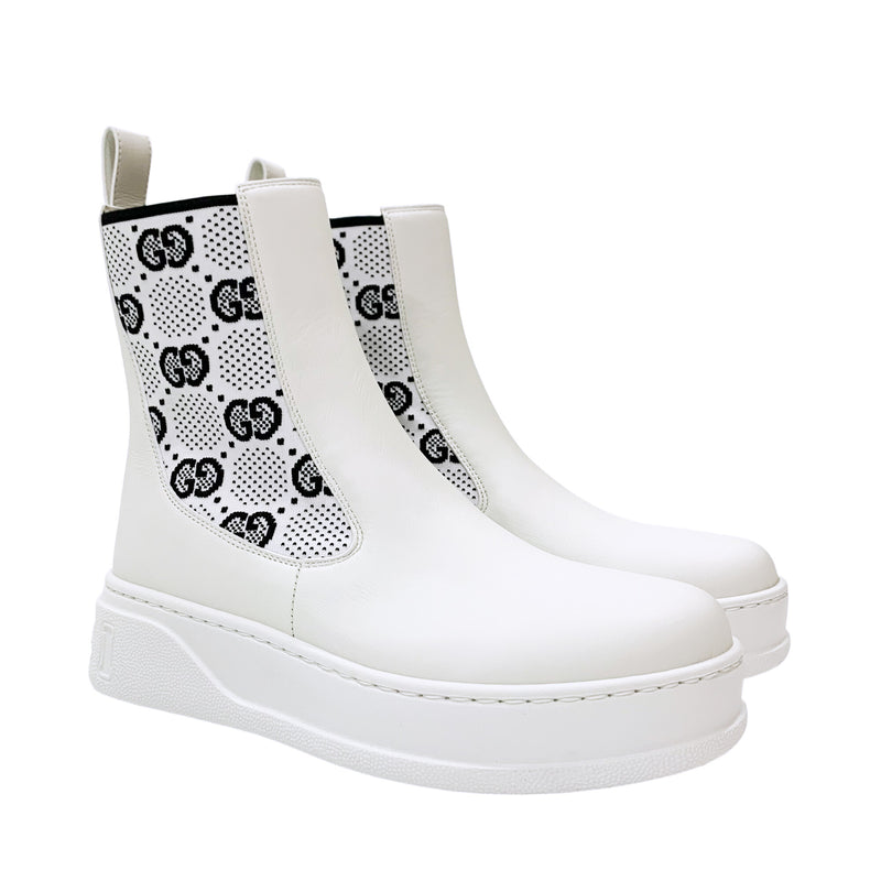 Gucci GG Supreme Boots | Designer code: 718718AAA8L | Luxury Fashion Eshop | Mia-Maia.com